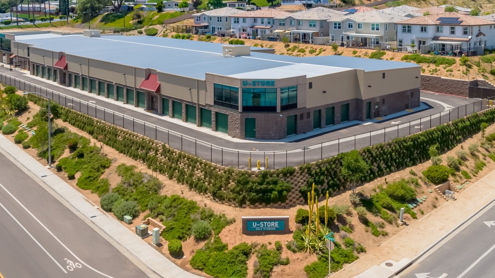 Completed U-store Lakeside / StorQuest facility and landscaped frontage